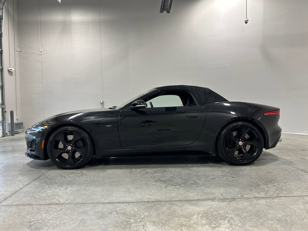 Used 2022 Jaguar F-TYPE R-Dynamic image 9