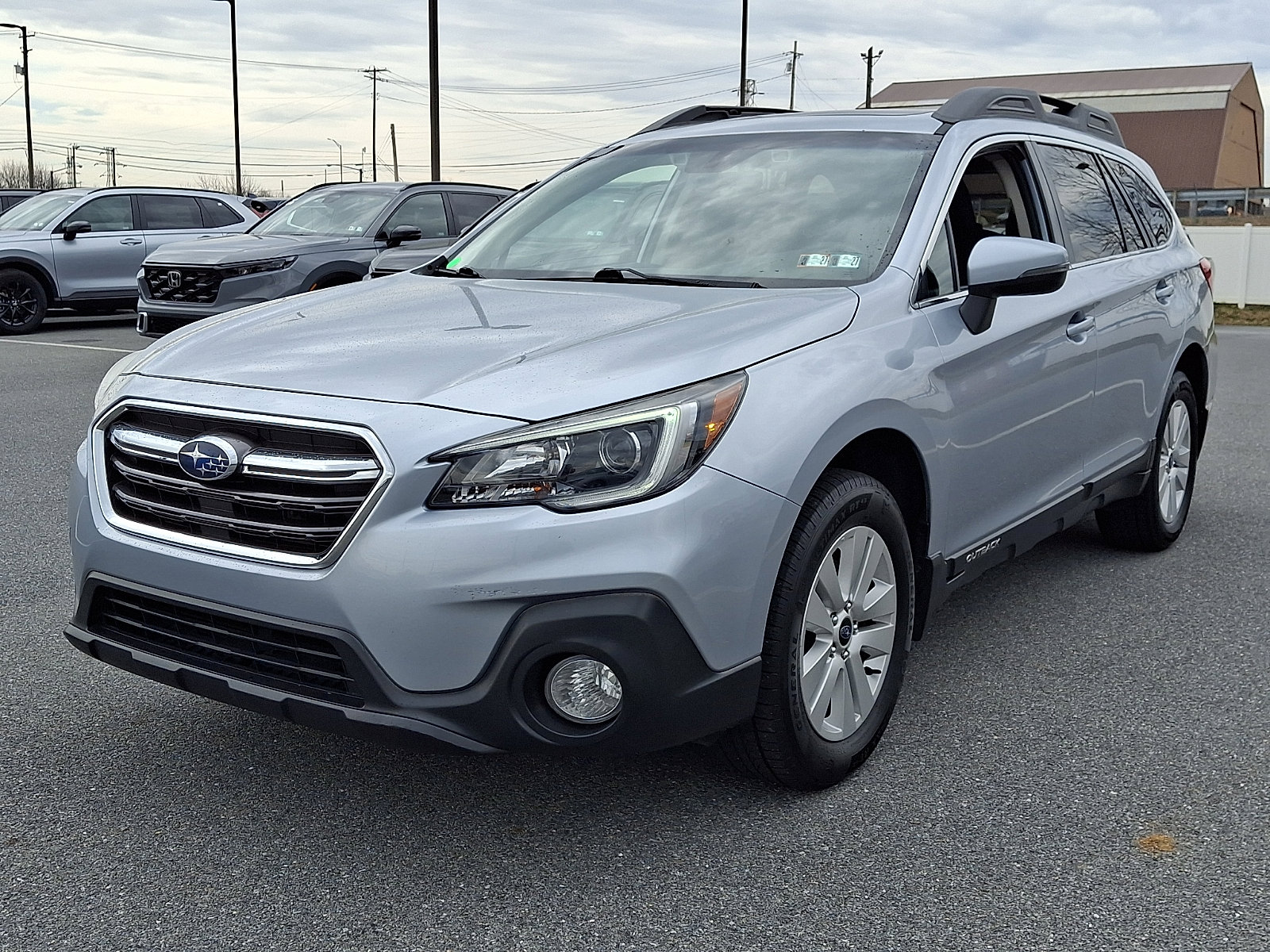 Used 2019 Subaru Outback 2.5i Premium w/ Popular Package #2 image 3
