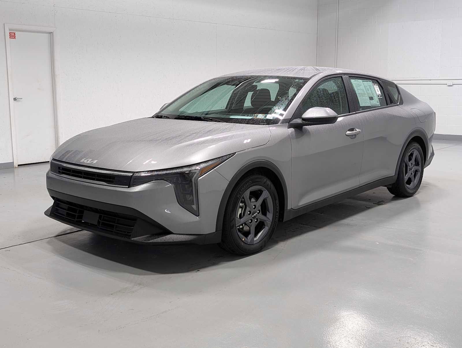 Certified 2025 Kia K4 FWD image 1