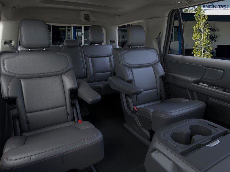 New 2025 Ford Expedition Active image 11