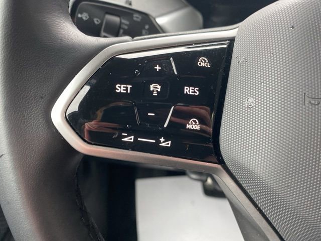 New 2025 Volkswagen ID. Buzz Pro S RWD image 25