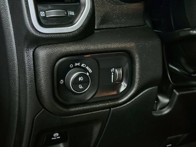 Used 2022 RAM 1500 Big Horn AWD/4WD image 11