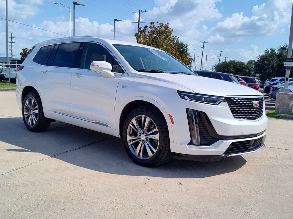 Used 2022 Cadillac XT6 Premium Luxury w/ Platinum Package AWD/4WD image 16