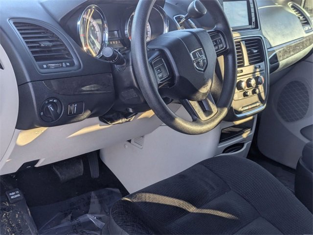 Used 2020 Dodge Grand Caravan SE image 15