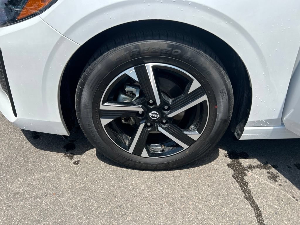 Used 2024 Nissan Sentra SV FWD image 31