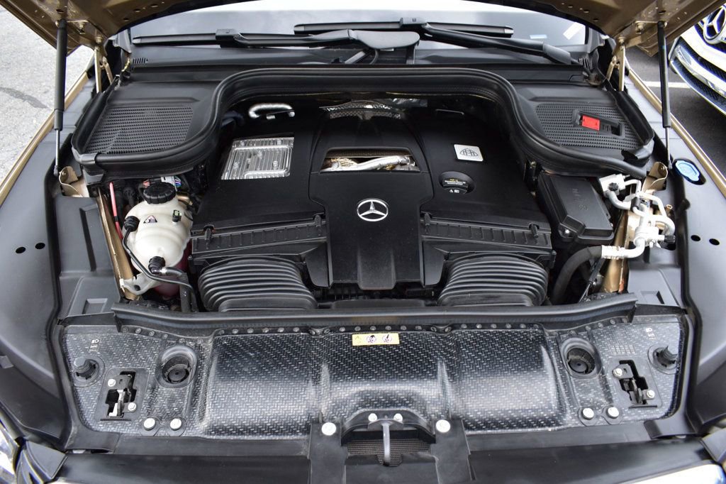 Used 2023 Mercedes-Benz Maybach GLS 600 4MATIC image 12