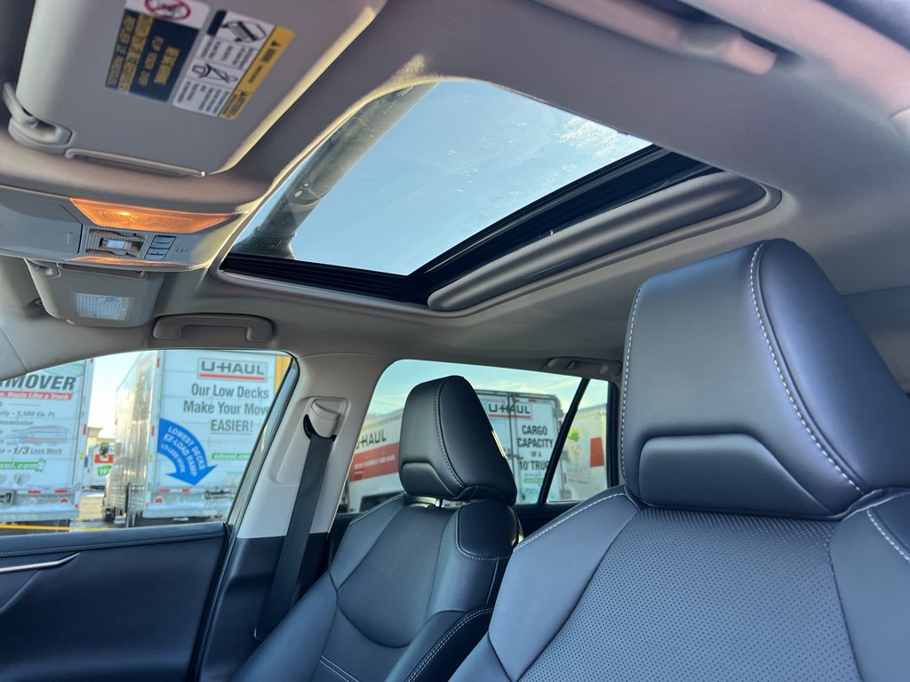 Used 2021 Toyota RAV4 Limited image 36