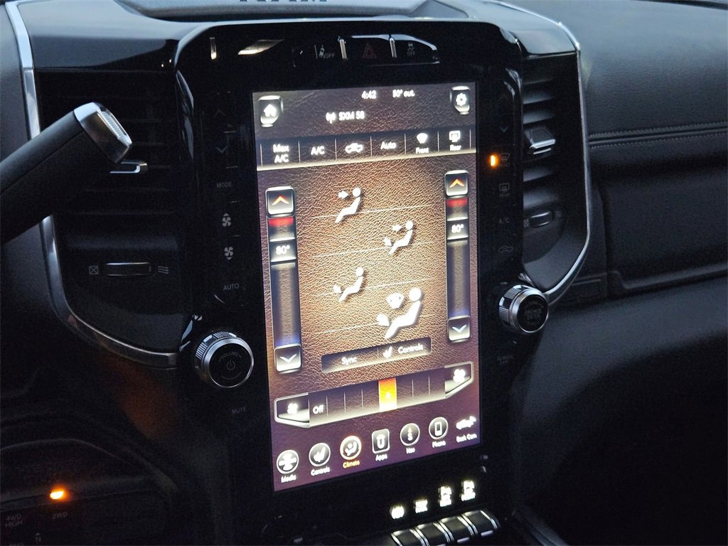 Certified 2020 RAM 3500 Laramie image 31