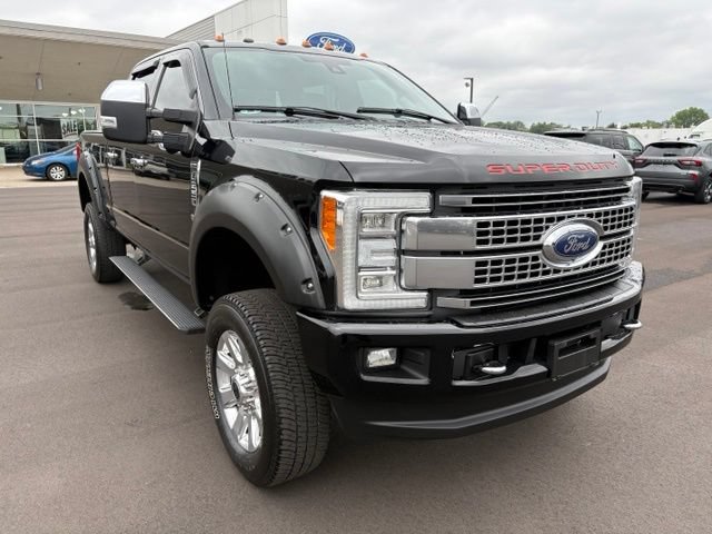 Used 2017 Ford F250 Platinum w/ Platinum Ultimate Package AWD/4WD image 10