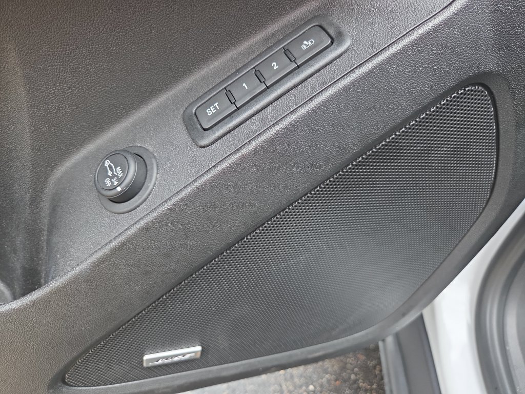 Certified 2023 Chevrolet Equinox Premier AWD/4WD image 31