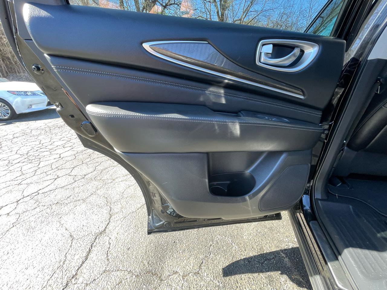 Used 2017 INFINITI QX60 AWD w/ Premium Plus Package image 19