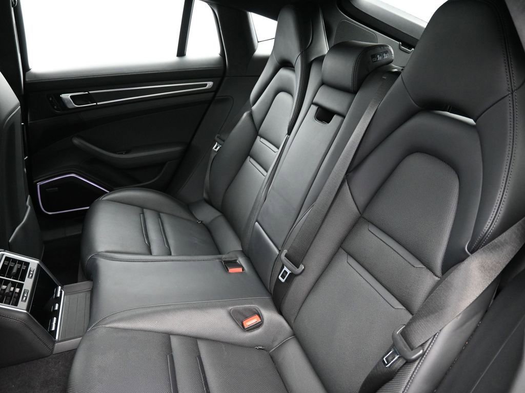 Certified 2021 Porsche Panamera GTS image 27