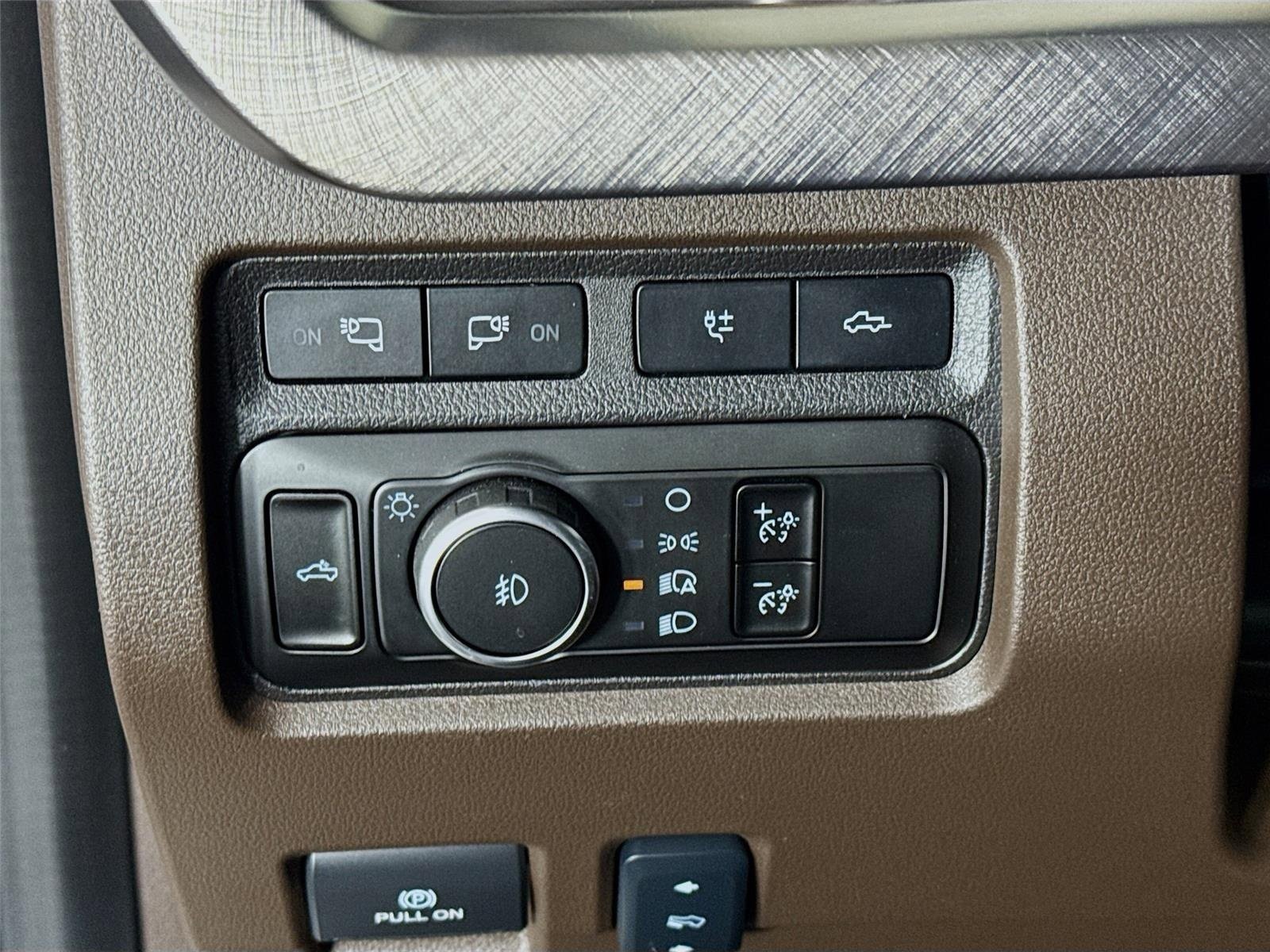 Used 2024 Ford F350 King Ranch w/ Chrome Package AWD/4WD image 10