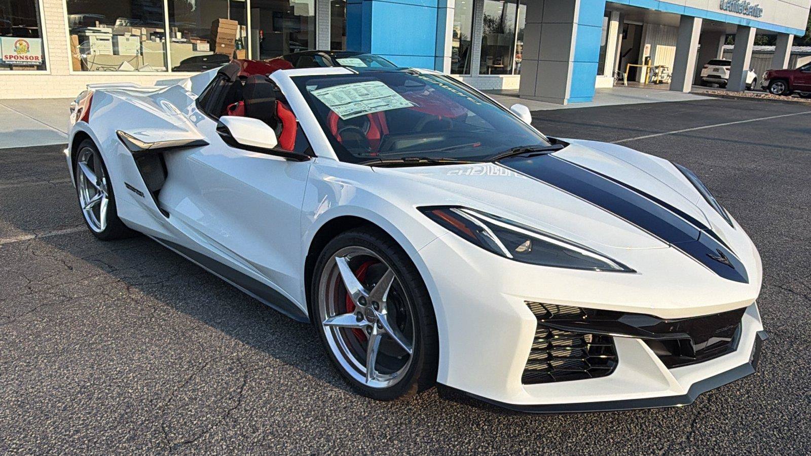 New 2027 Chevrolet Corvette Grand Sport w/ Stealth Interior Trim Package RWD image 6