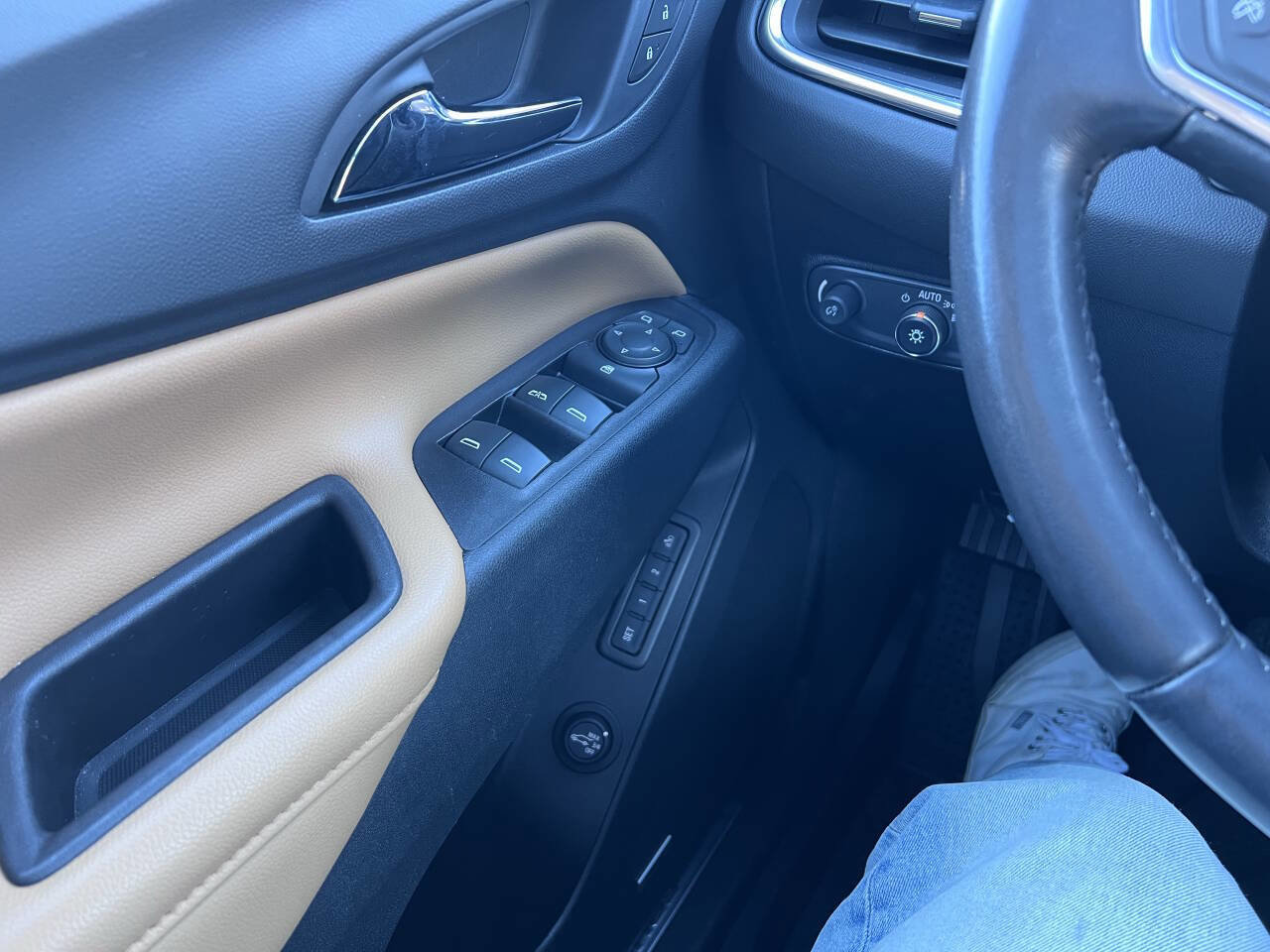 Used 2019 Chevrolet Equinox Premier image 15