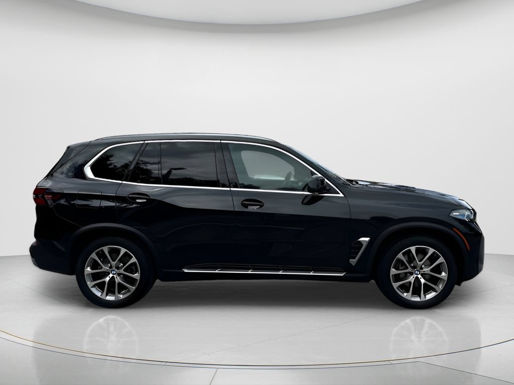 Used 2026 BMW X5 xDrive40i AWD/4WD image 4