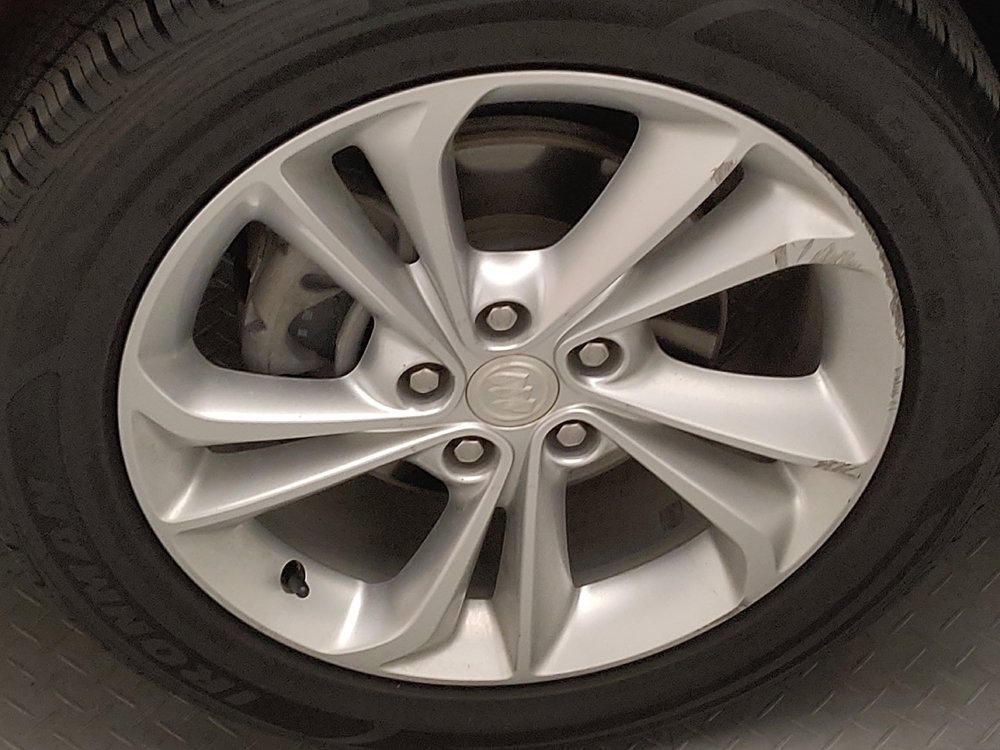 Used 2020 Buick Encore GX Preferred w/ Cold Weather Comfort Package FWD image 31