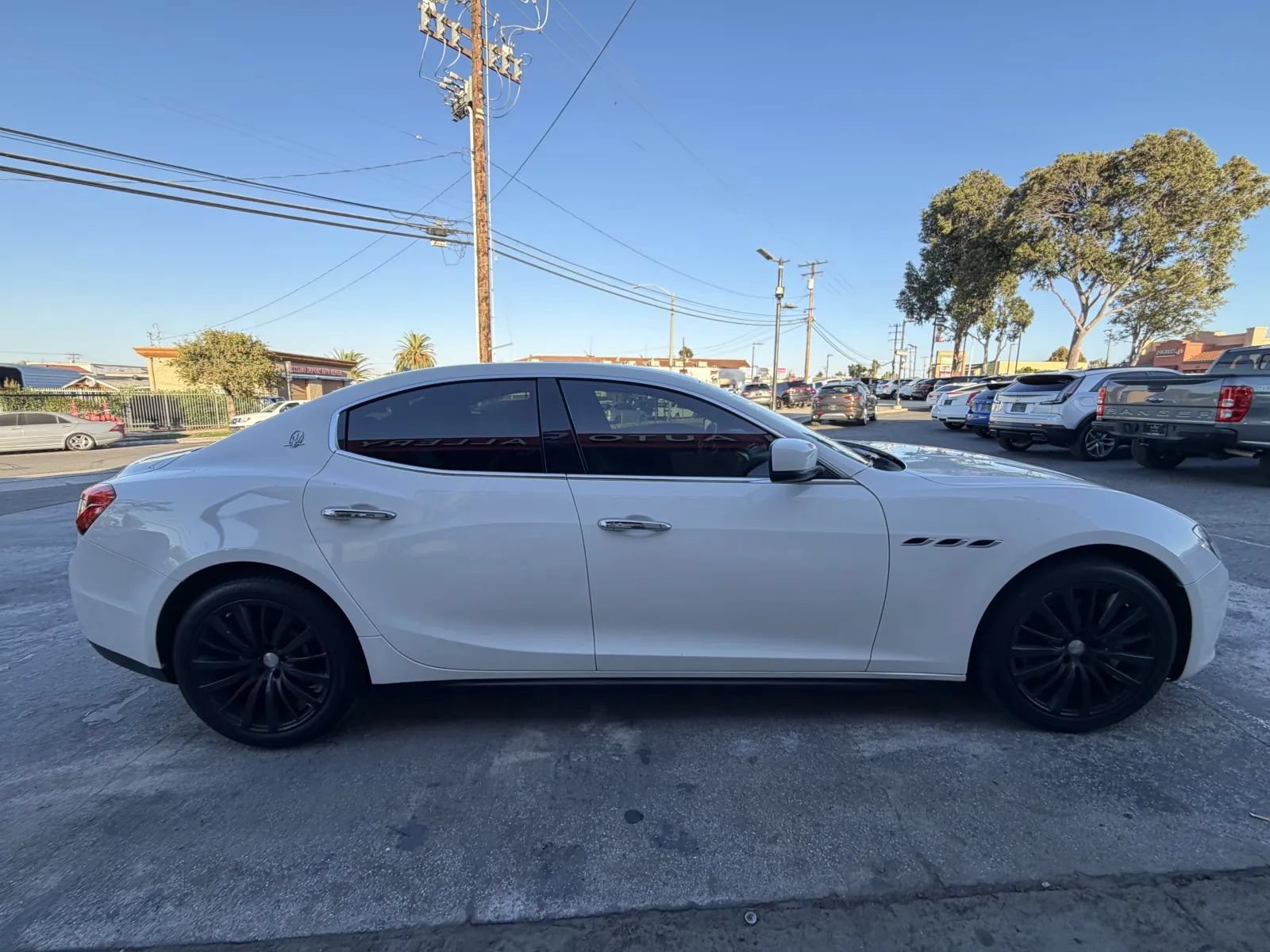 Used 2016 Maserati Ghibli RWD image 4