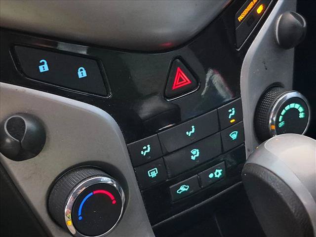 Used 2014 Chevrolet Cruze LS FWD image 6