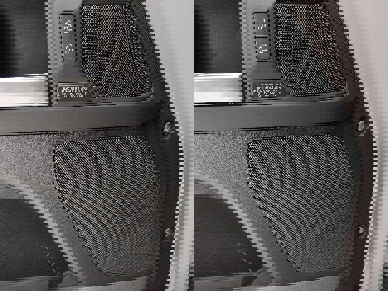 New 2026 Land Rover Defender 110 X-Dynamic SE image 31