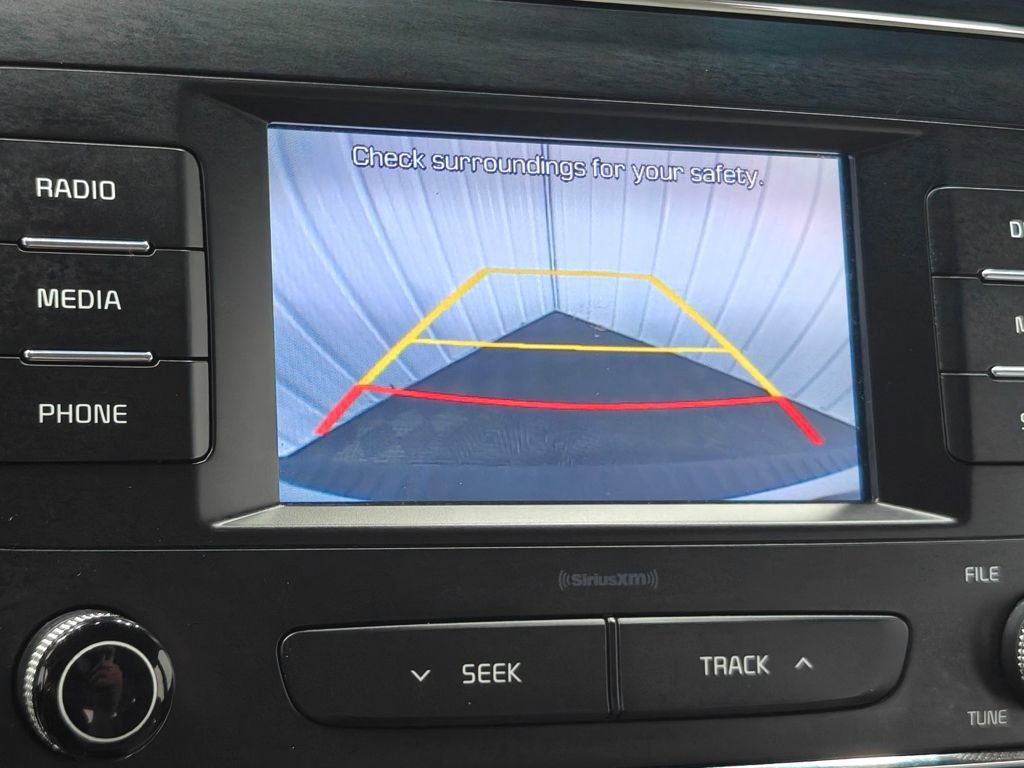 Used 2018 Kia Sedona L FWD image 7
