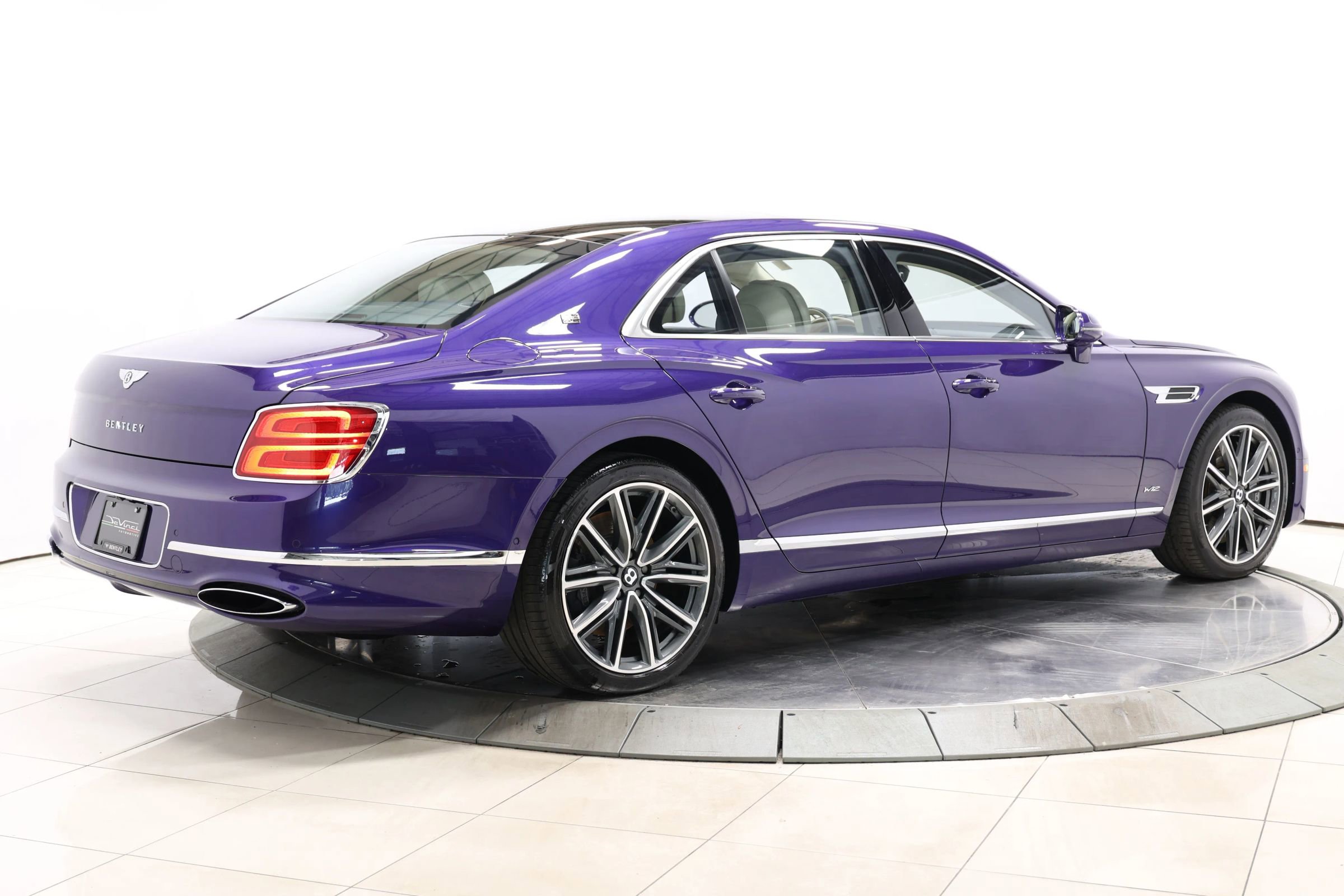 Used 2020 Bentley Flying Spur W12 w/ First Edition Specification image 6