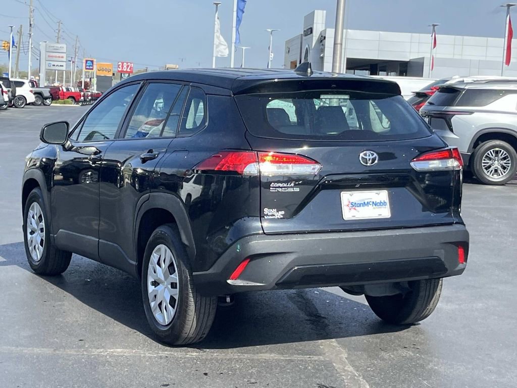 Used 2025 Toyota Corolla Cross L image 5