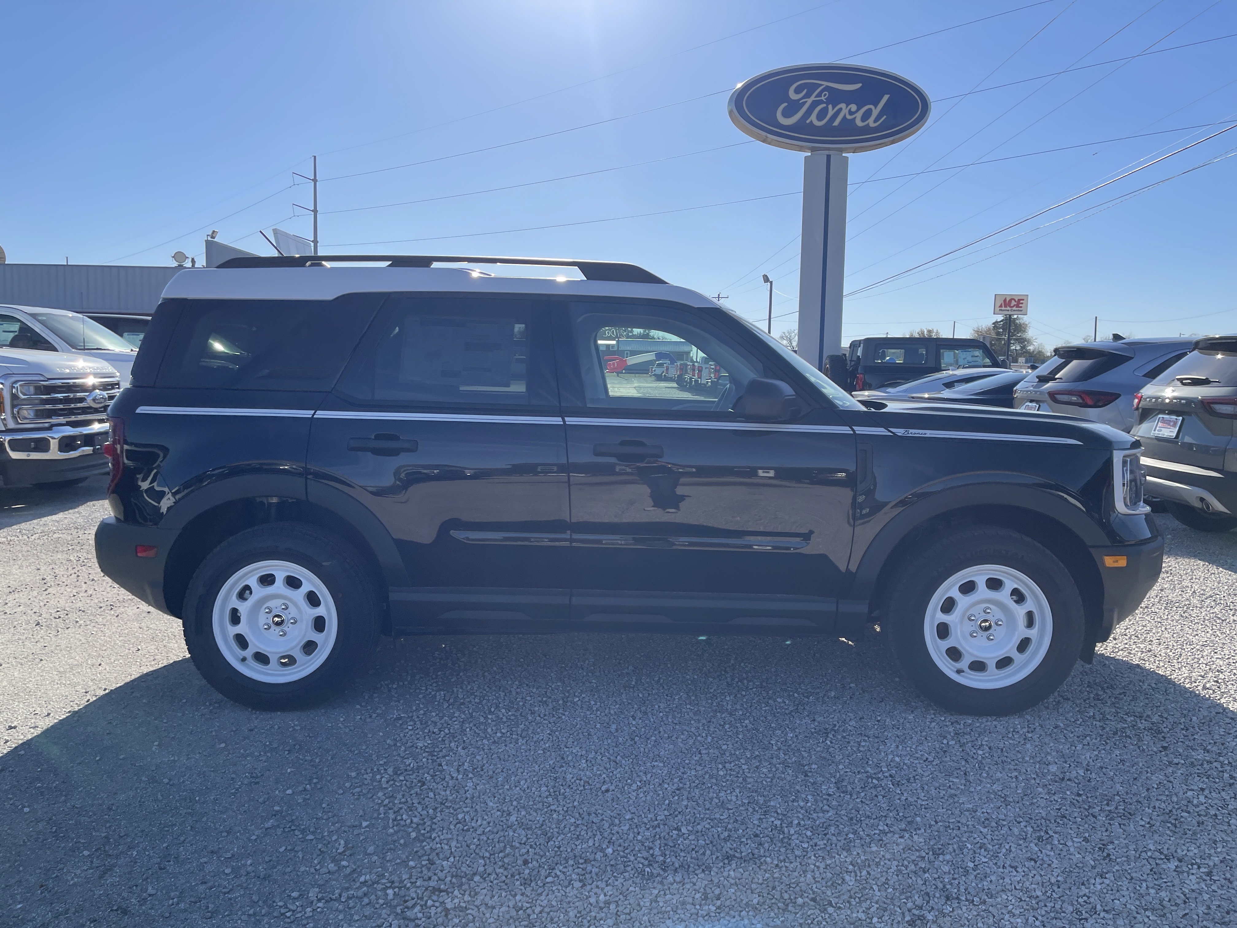 New 2025 Ford Bronco Sport Heritage image 3