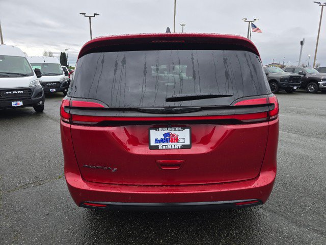 New 2026 Chrysler Pacifica Select w/ S Appearance Package FWD image 4