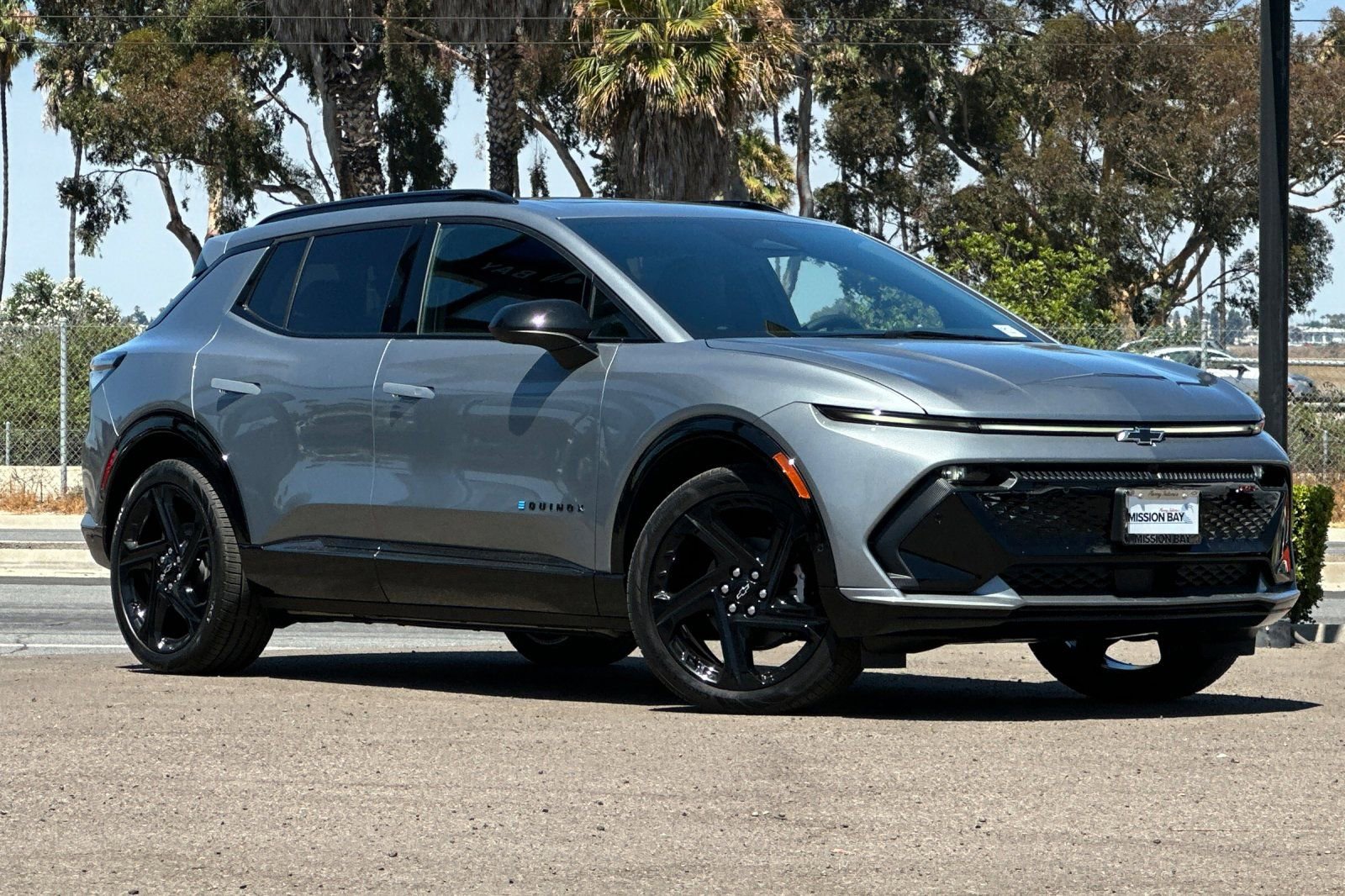 New 2025 Chevrolet Equinox EV RS w/ Active Safety Package 3 image 2