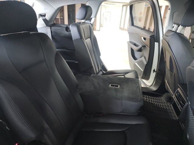 Used 2023 Audi Q7 3.0T Prestige image 15