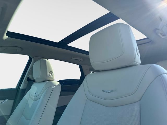 New 2026 Cadillac XT5 Premium Luxury w/ Driver Assist Package AWD/4WD image 16