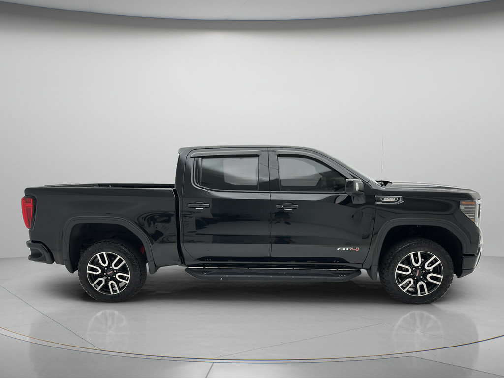 Used 2024 GMC Sierra 1500 AT4 w/ Technology Package AWD/4WD image 2