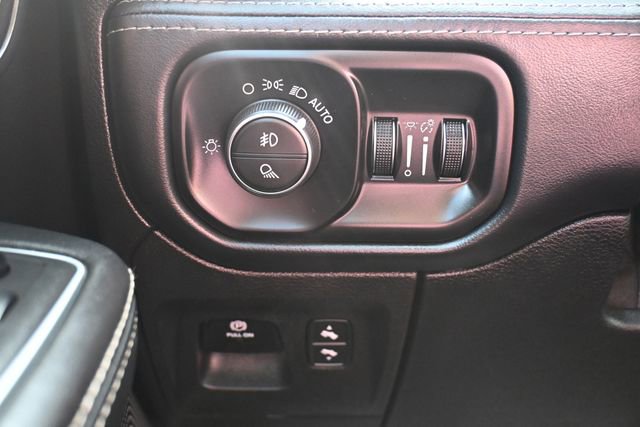 Used 2021 RAM 1500 Limited AWD/4WD image 40