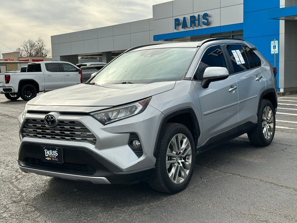 Used 2019 Toyota RAV4 Limited image 3