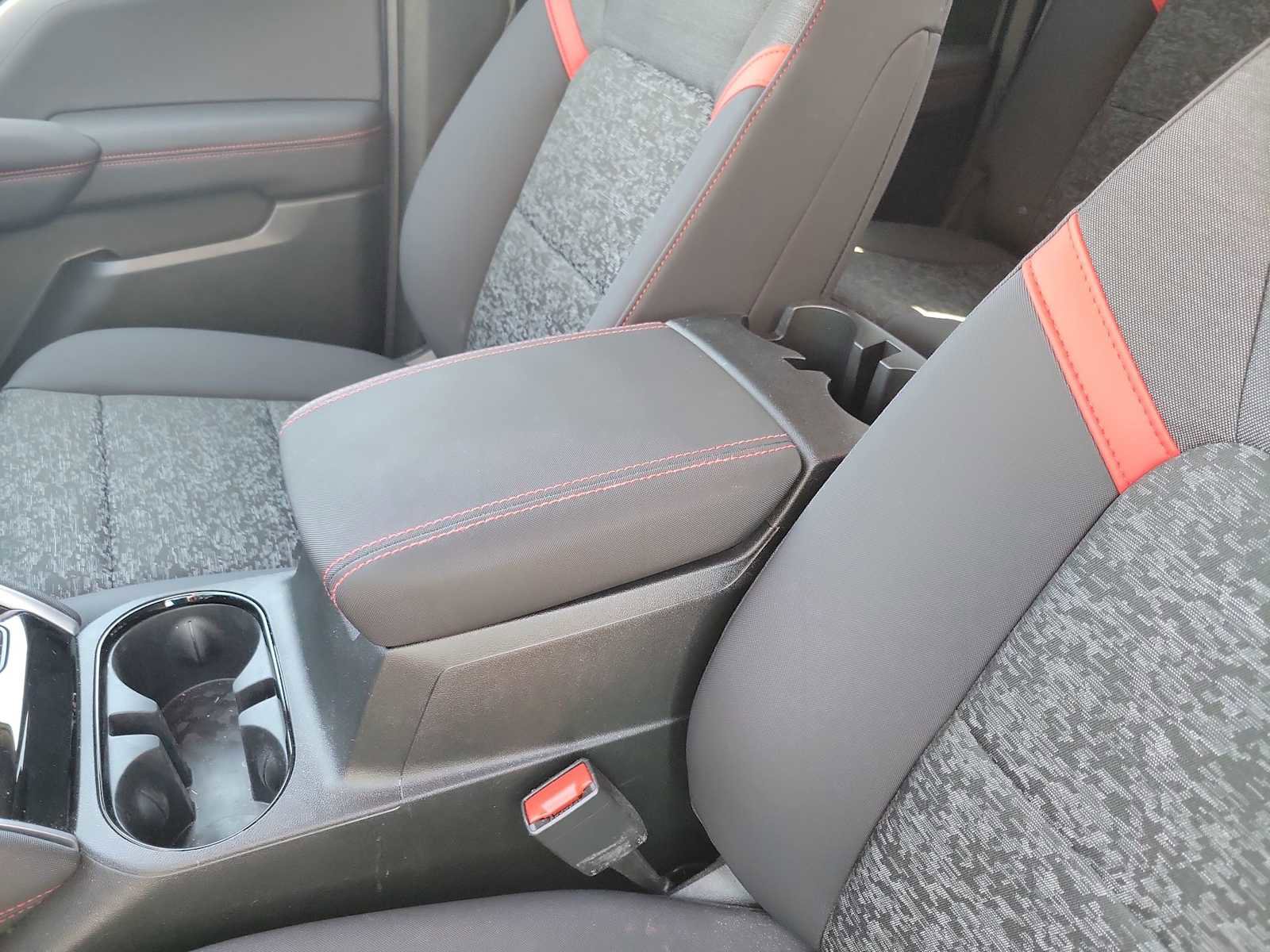 Used 2026 Chevrolet Colorado Z71 w/ Technology Package image 12