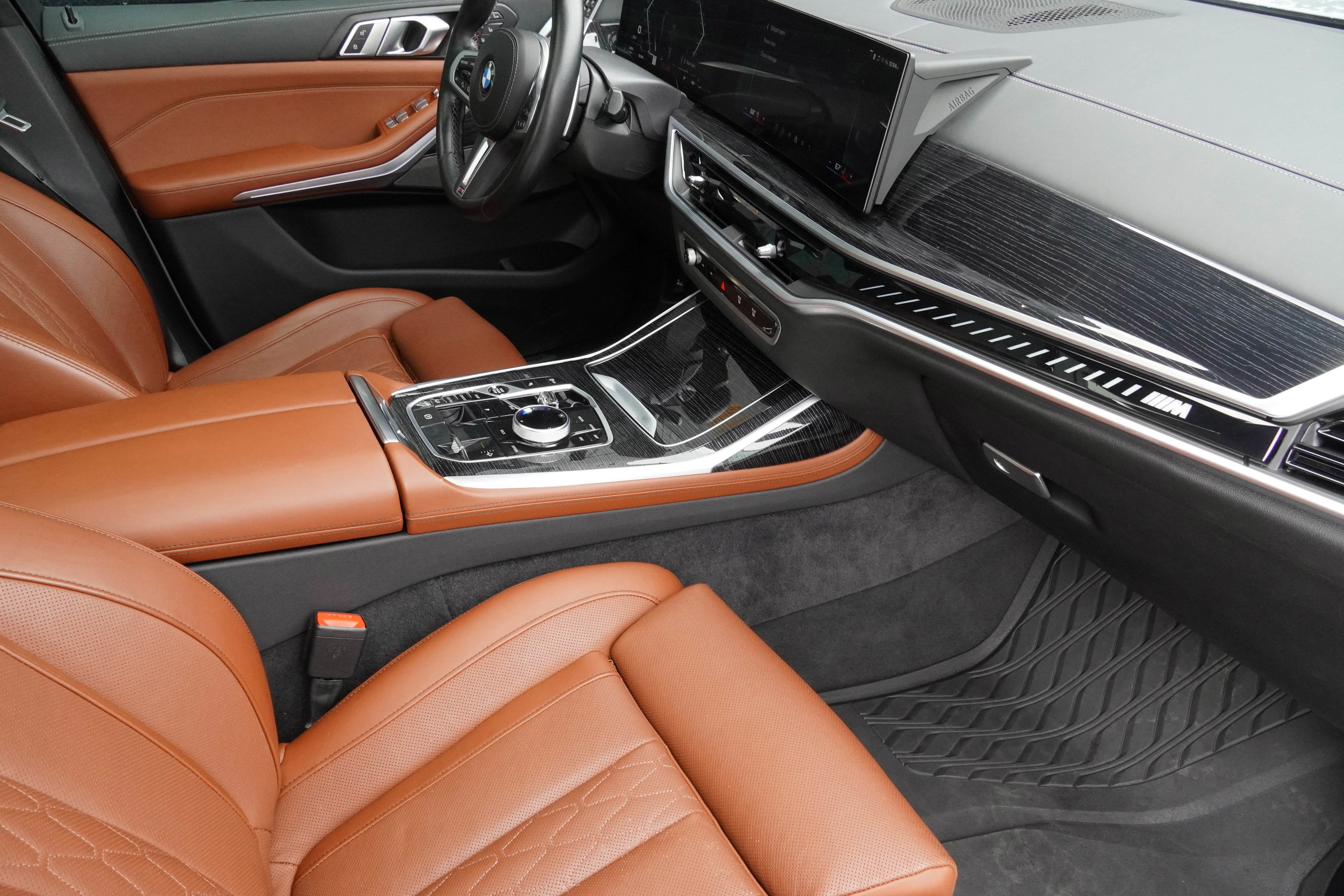 Certified 2024 BMW X7 M60i w/ Executive Package image 10