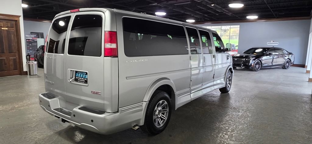 Used 2019 GMC Savana 2500 Extended w/ Enhanced Convenience Package image 4