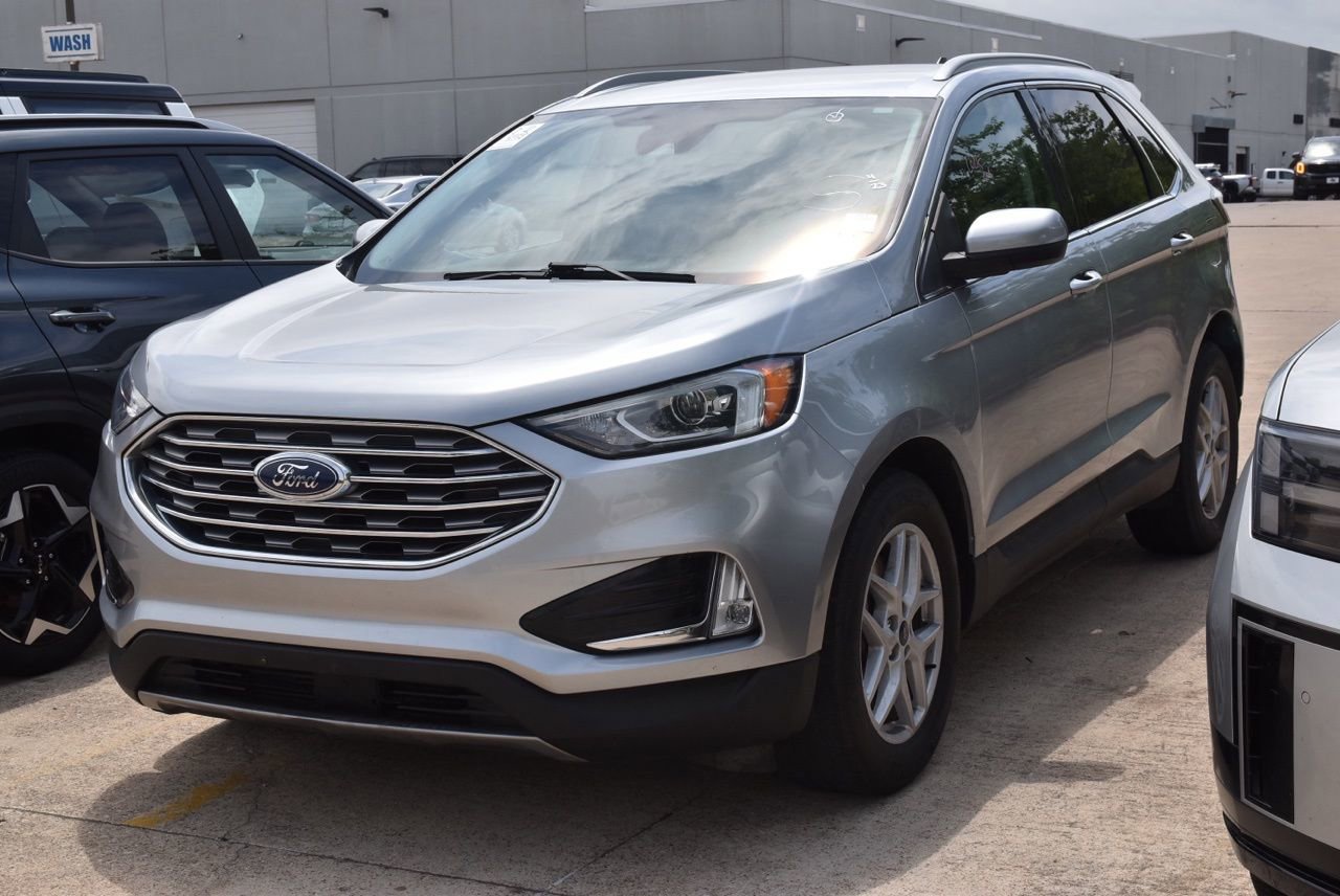Used 2022 Ford Edge SEL w/ Convenience Package AWD/4WD image 2