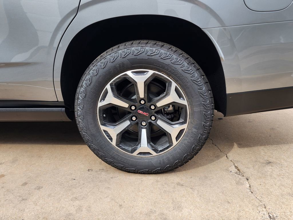 New 2026 GMC Yukon AT4 image 64