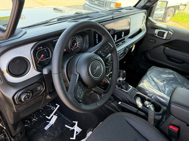 New 2026 Jeep Gladiator Sport AWD/4WD image 13