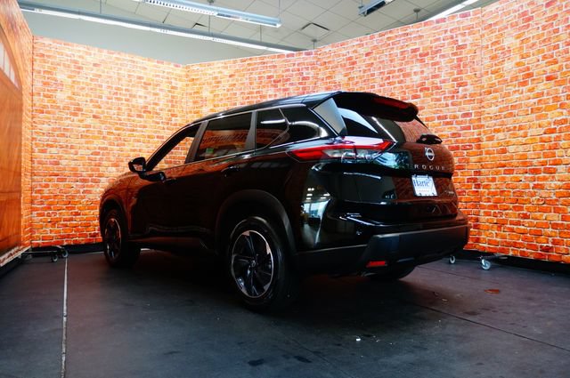 Certified 2024 Nissan Rogue SV AWD/4WD image 8