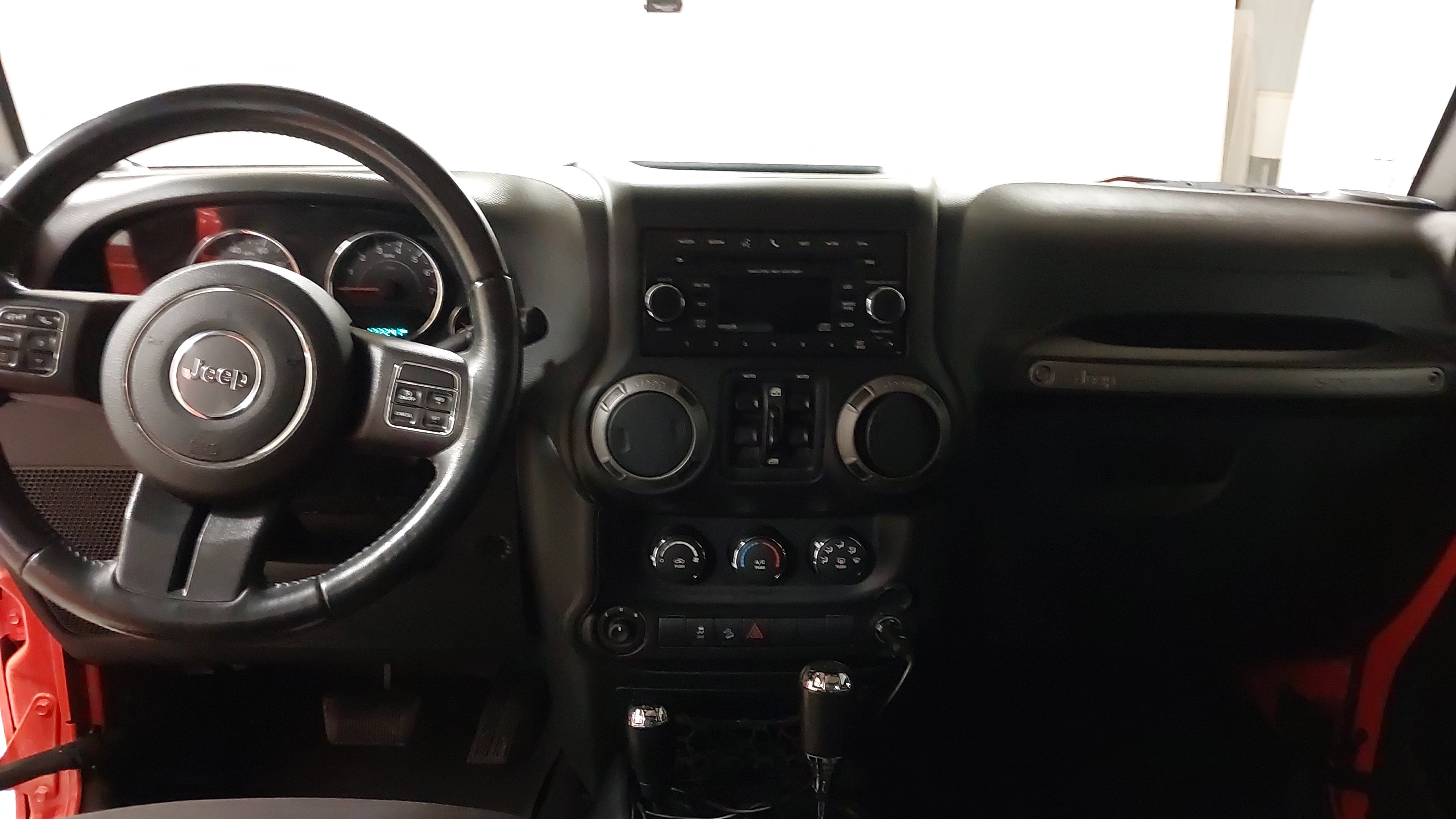 Used 2015 Jeep Wrangler Unlimited Sport w/ Quick Order Package 24S AWD/4WD image 26