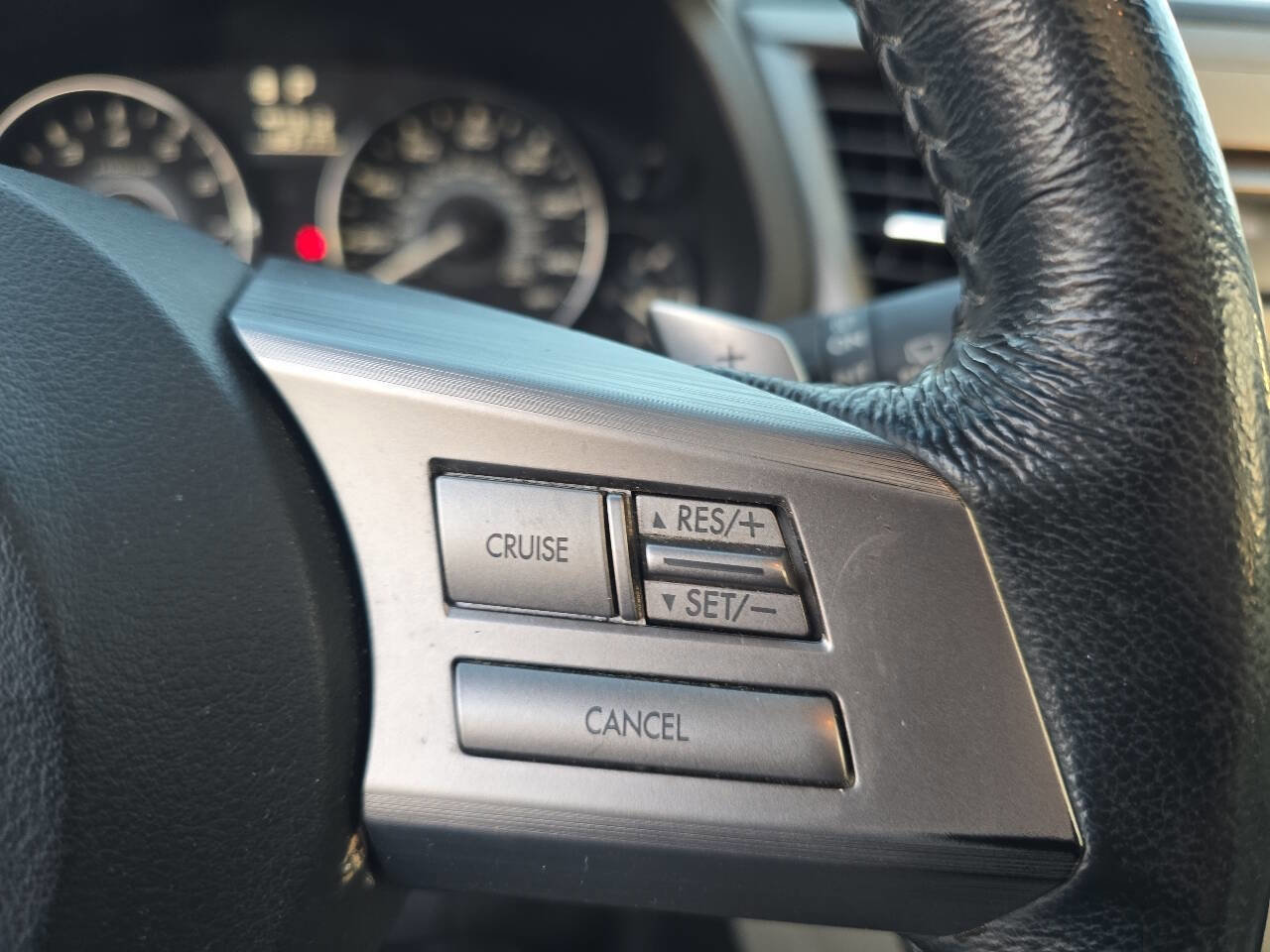 Used 2010 Subaru Outback 2.5i Premium image 29