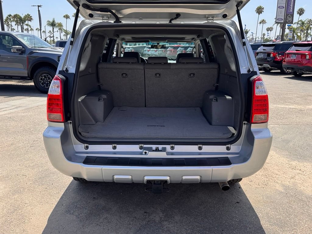 Used 2007 Toyota 4Runner SR5 AWD/4WD image 13