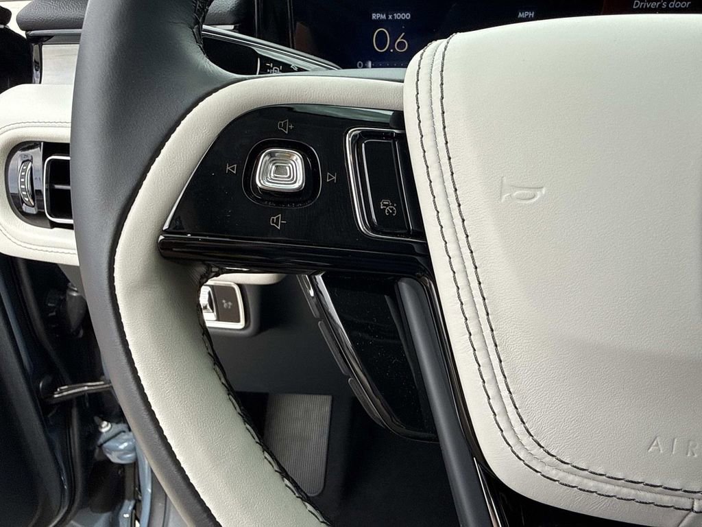 New 2026 Lincoln Aviator Reserve AWD/4WD image 31