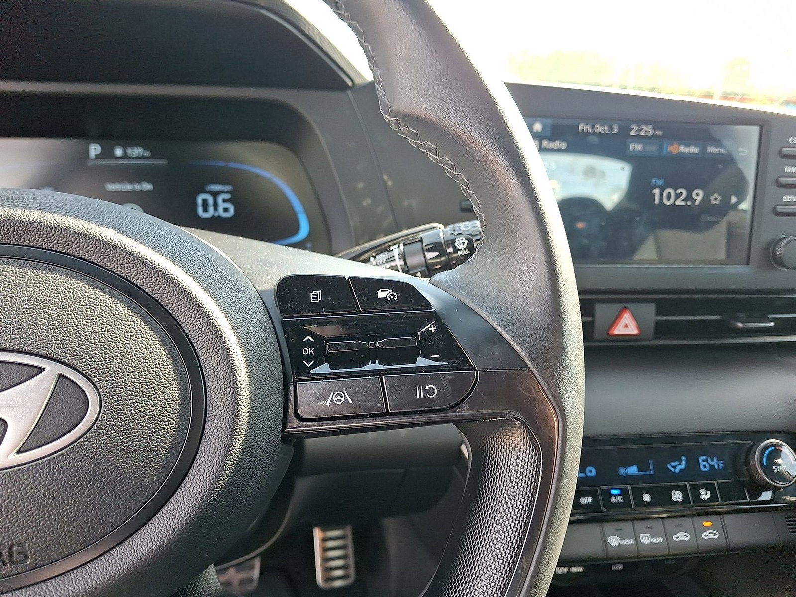 Used 2025 Hyundai Elantra Sport image 24