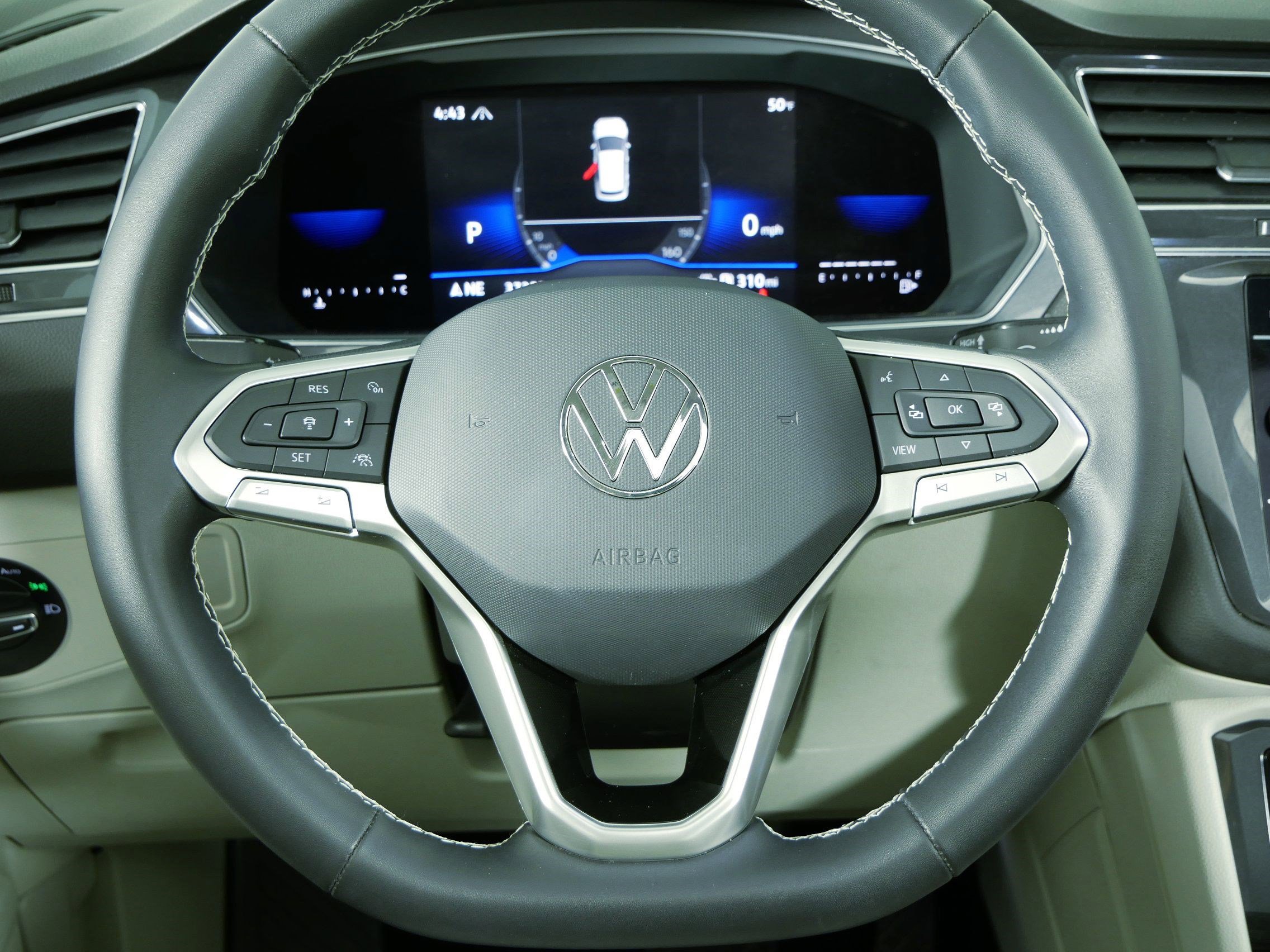 Certified 2022 Volkswagen Tiguan SE w/ Panoramic Sunroof Package image 15