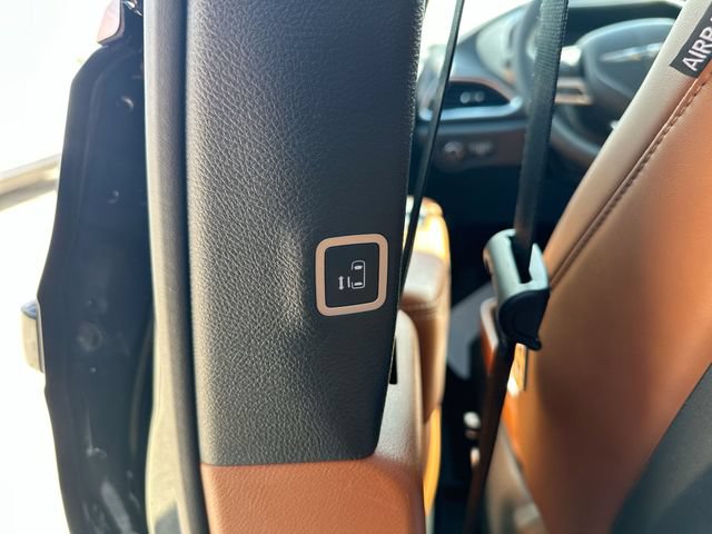 Used 2024 Chrysler Pacifica Pinnacle AWD/4WD image 47