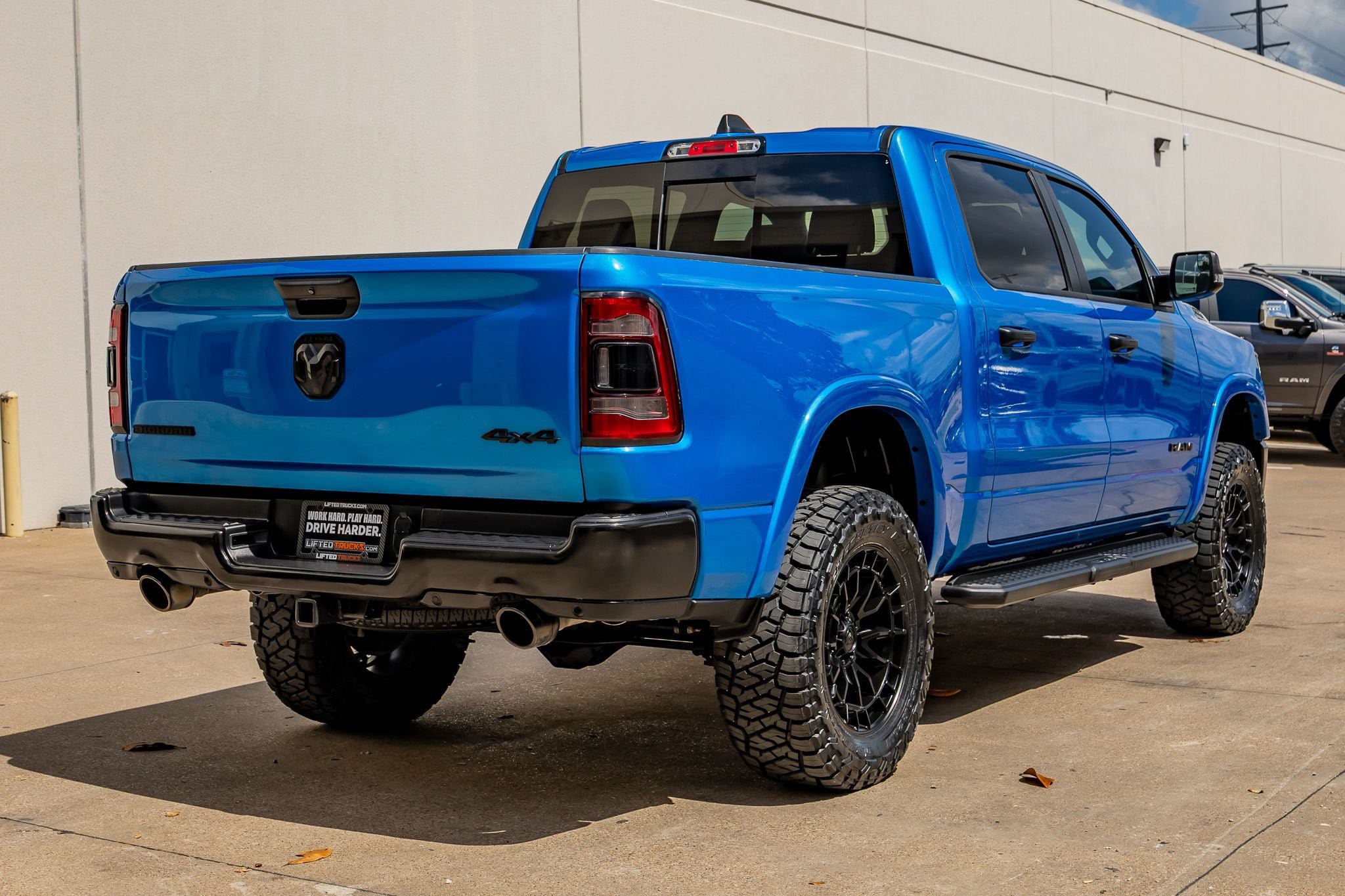 Used 2023 RAM 1500 Big Horn AWD/4WD image 10